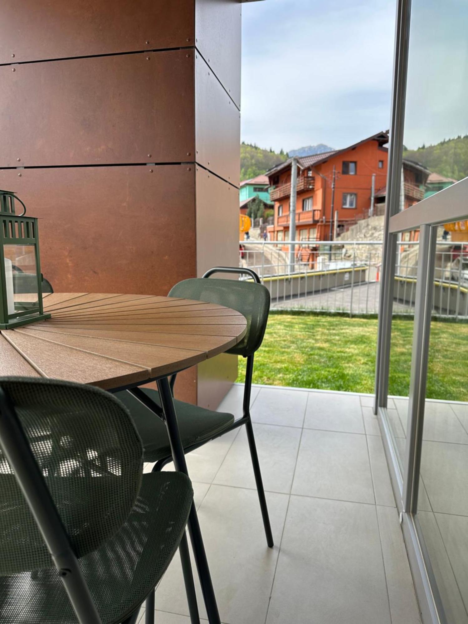 Dream Garden Apartment With Free Parking Sinaia Exterior foto