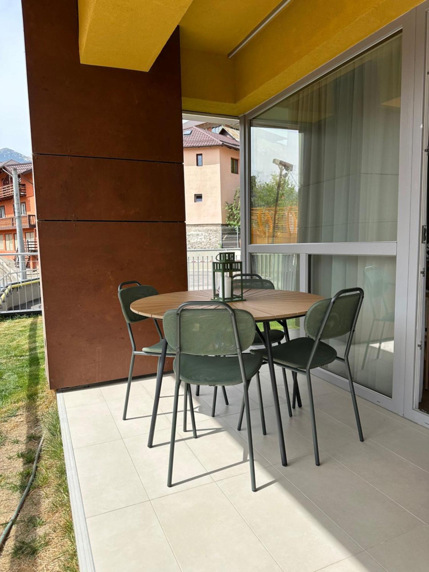 Dream Garden Apartment With Free Parking Sinaia Exterior foto